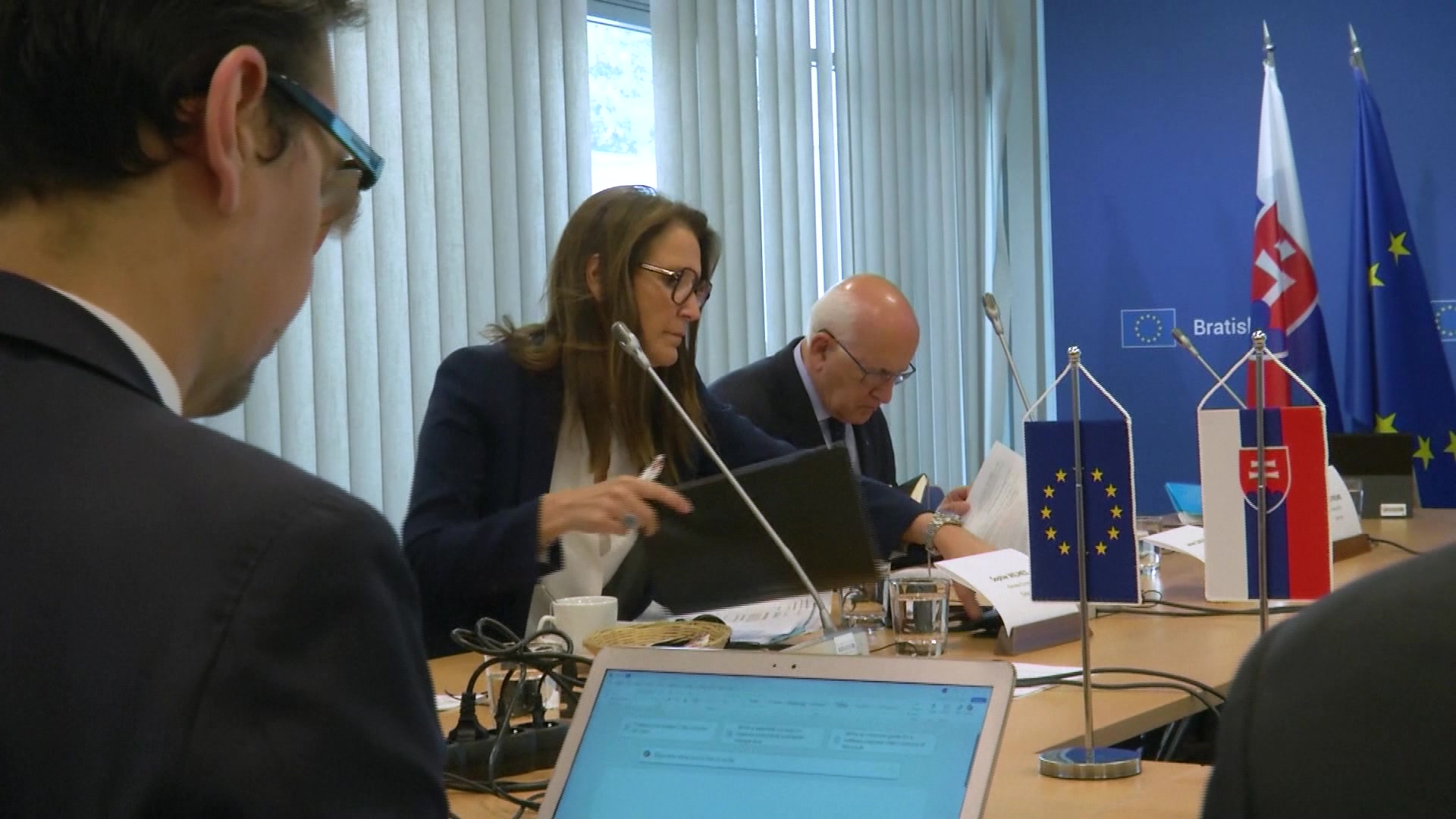LIBE rule of law mission to Bratislava (Slovakia): arrival of the delegation, statements by Javier ZARZALEJOS (EPP, ES), Chair of LIBE Commitee, and Sophie WILMÈS (Renew, BE), Chair of the DRFMG Working Group, and meeting